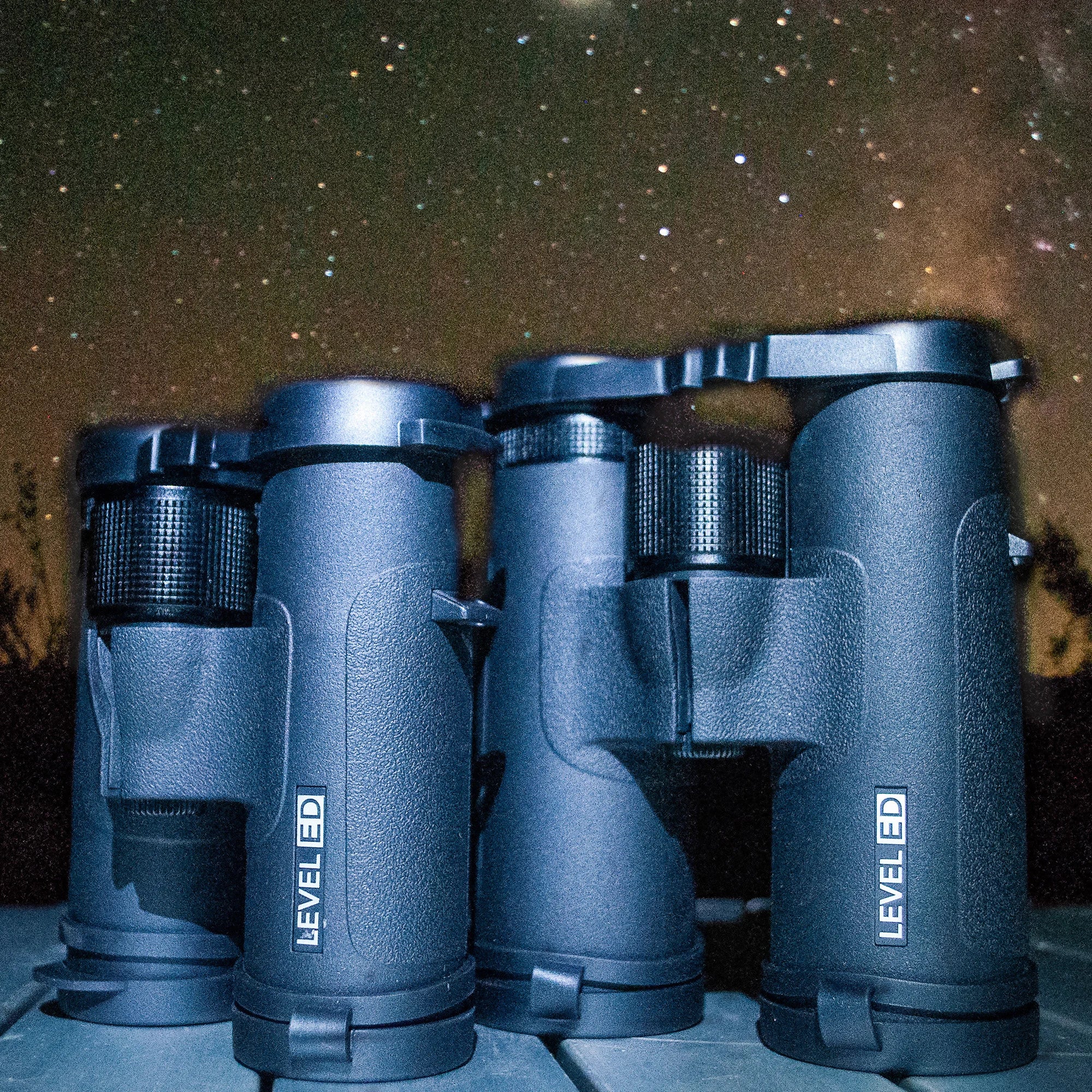10x42mm Level ED Waterproof Binoculars | AB12992 - Image 10