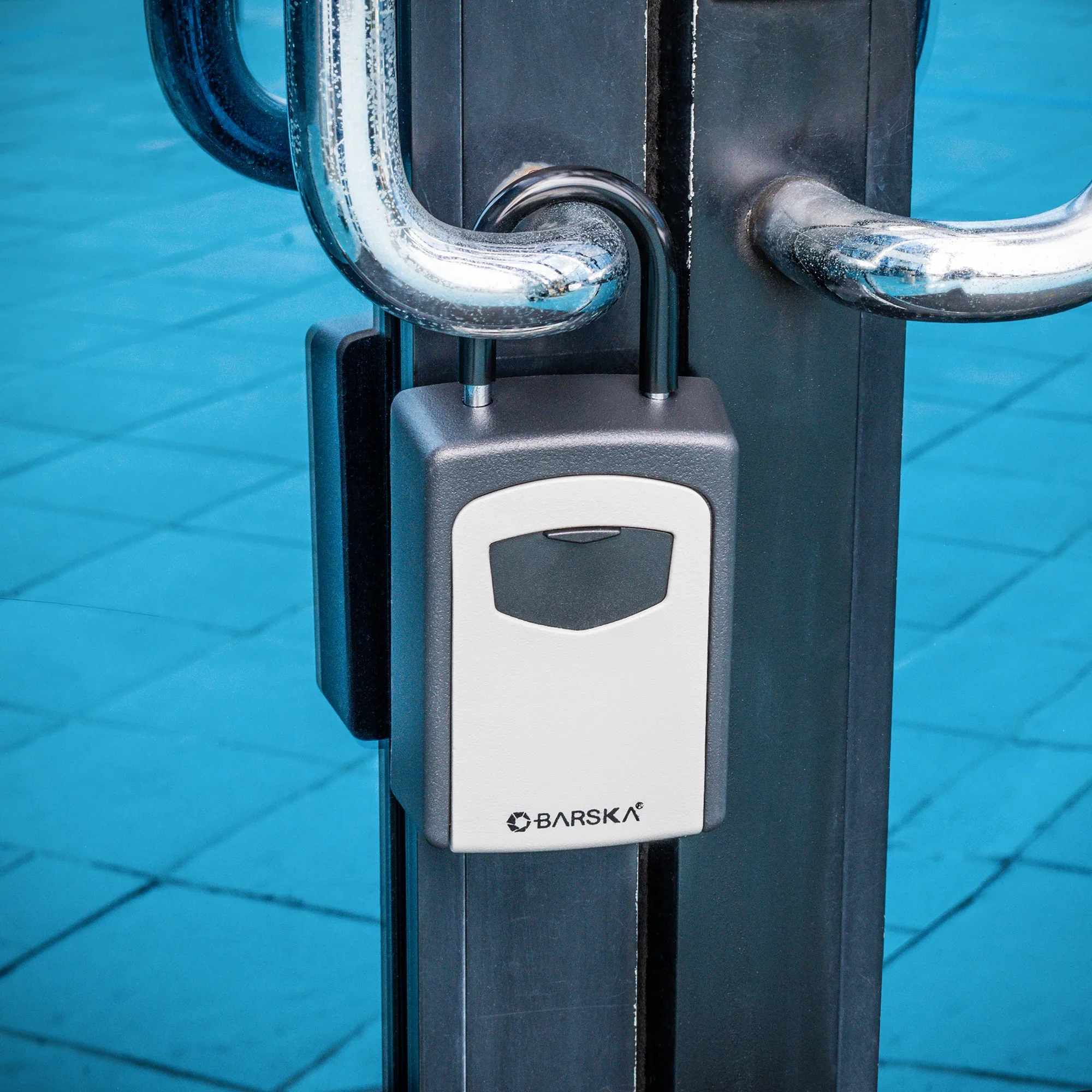 Combination Key Lock Box with Door Hanger and Wall Mount | CB13797 - Image 10